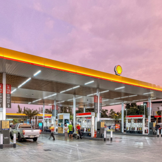 Banner showing a shell gas station in Thaïland